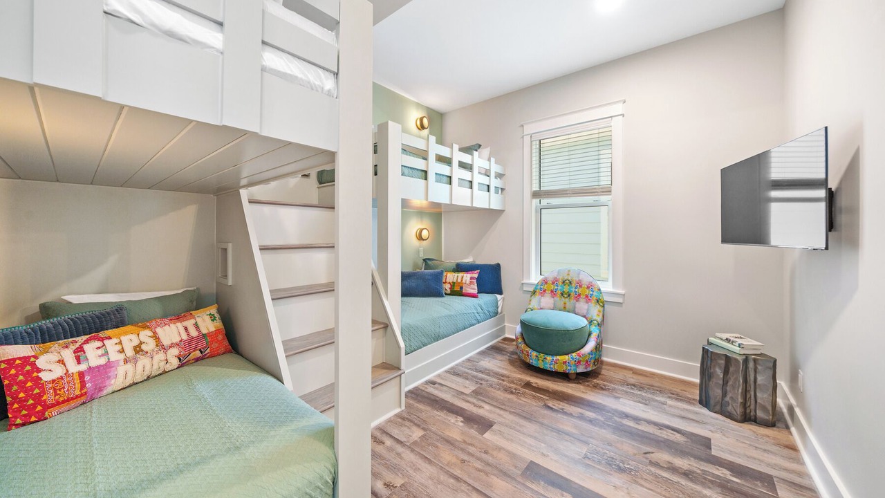 Photo of Bedroom in Lower Grand Lagoon