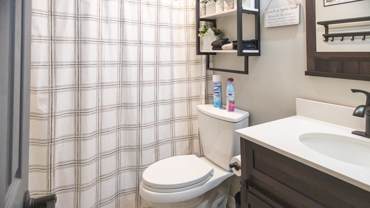Photo of Bathroom in Northwest Pensacola