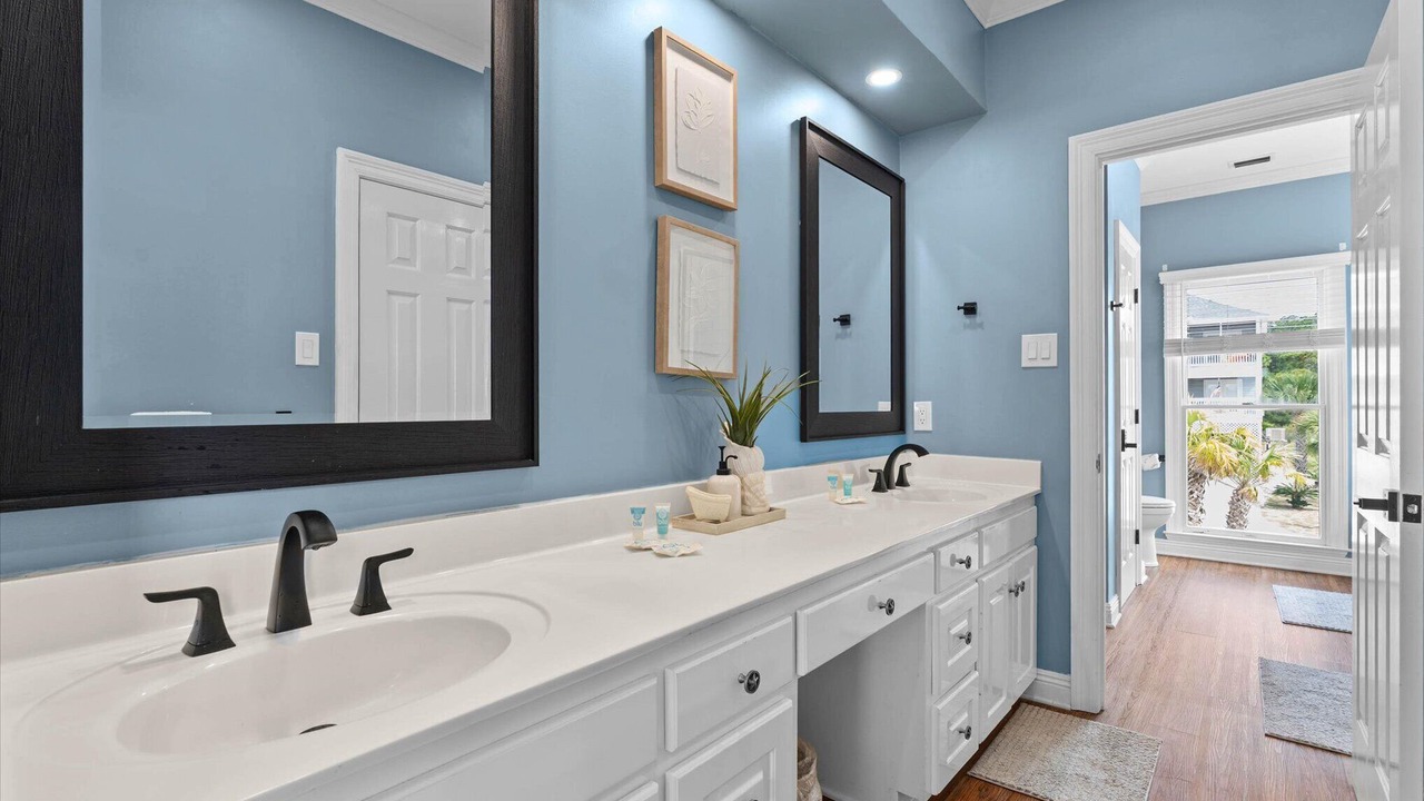 Photo of Bathroom in Audubon Place