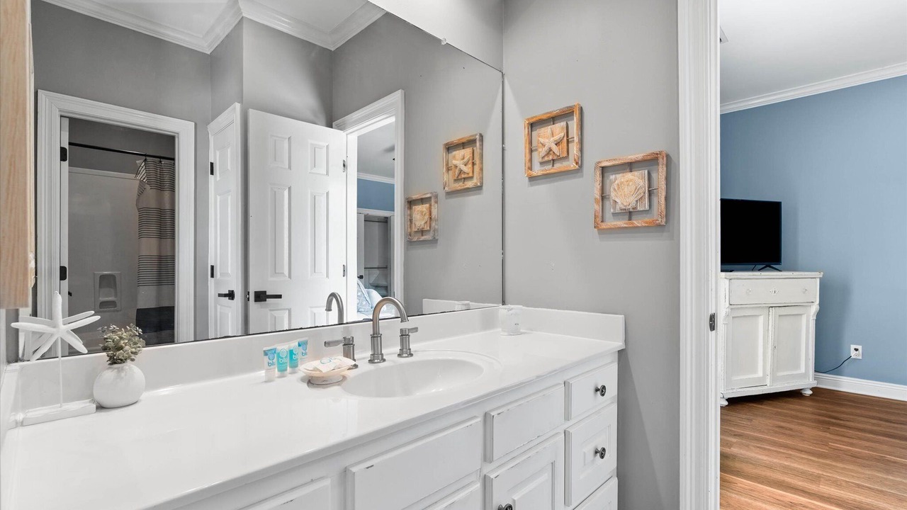 Photo of Bathroom in Audubon Place