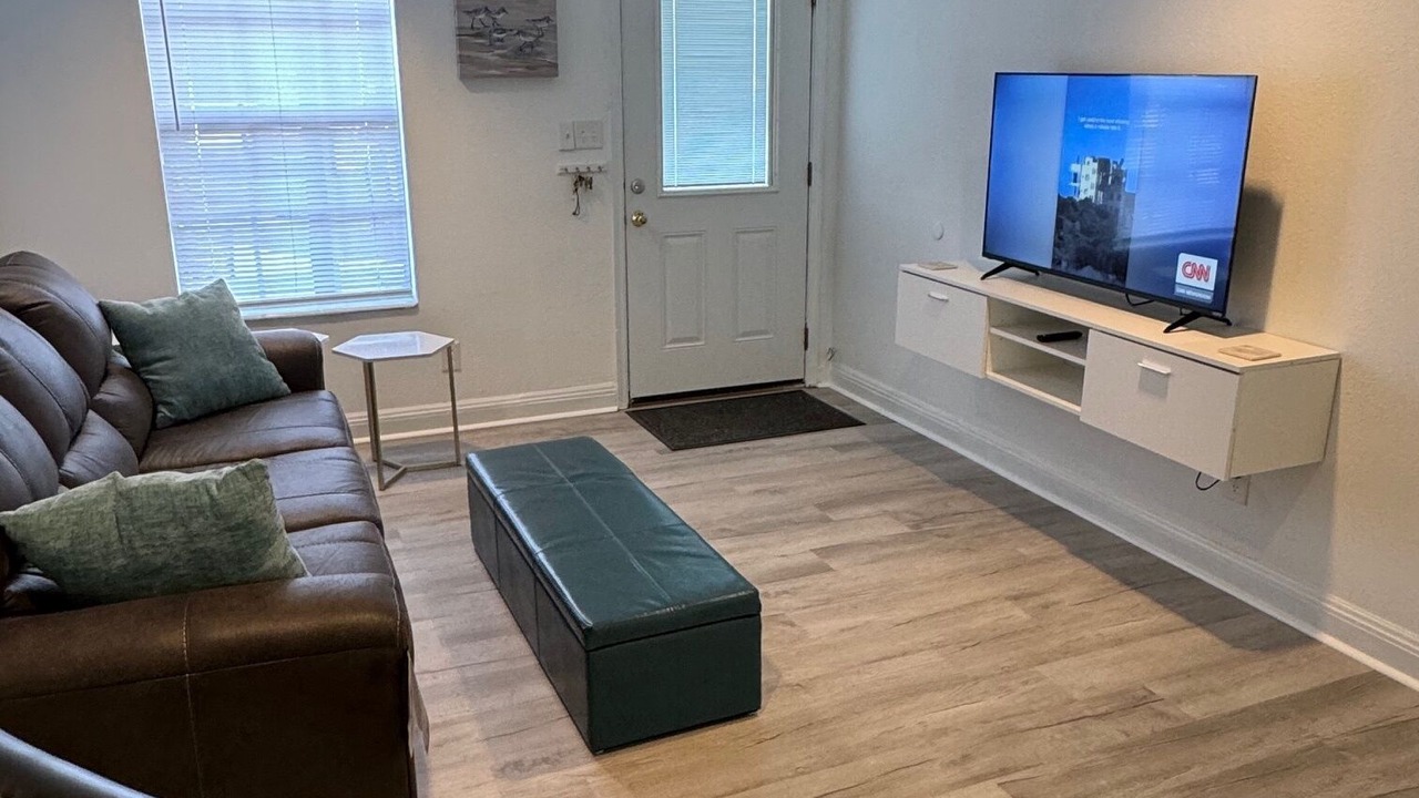 Photo of Livingroom in Gulf Breeze