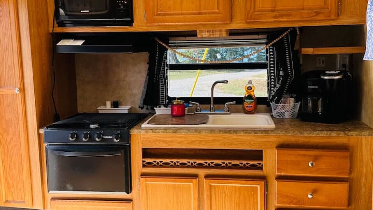Photo of Kitchen in Redwood
