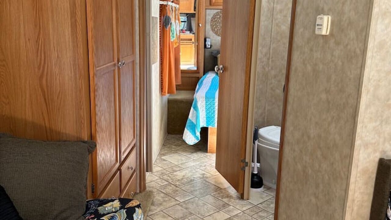 Photo of Bedroom in Redwood