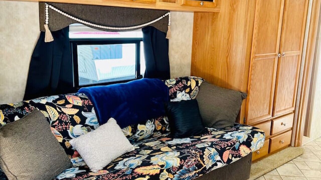 Photo of Livingroom in Redwood