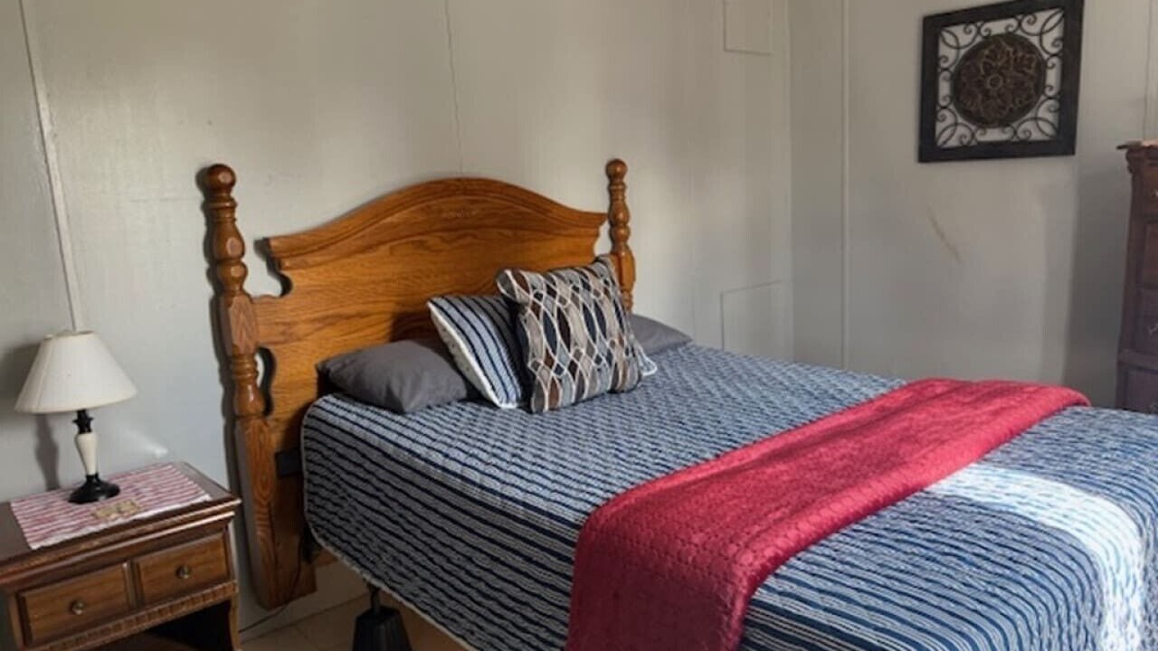 Photo of Bedroom in Redwood