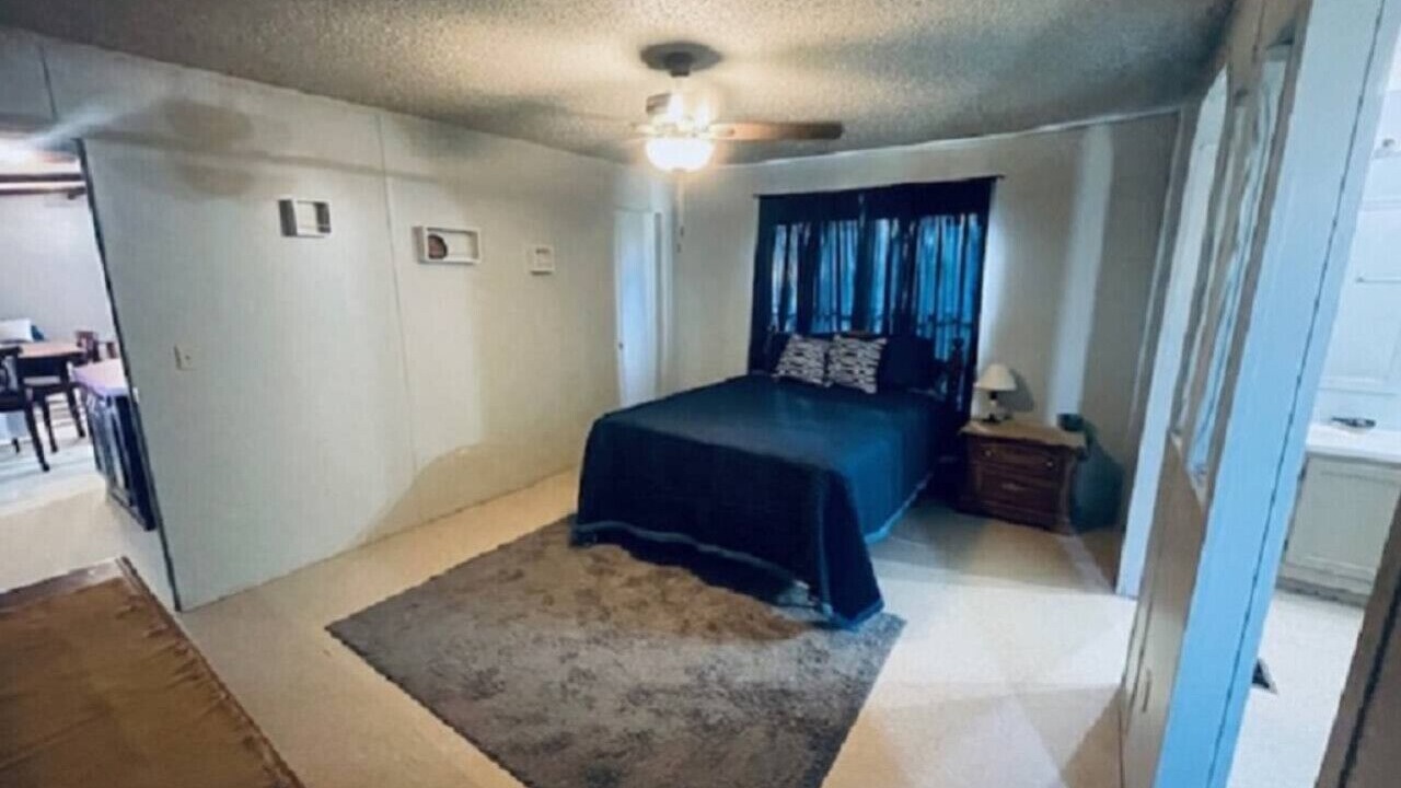 Photo of Bedroom in Redwood