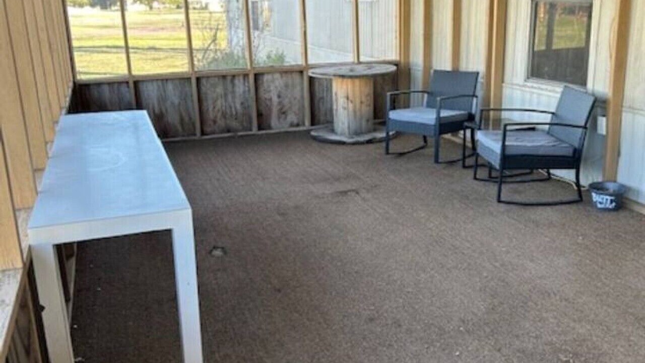Photo of Patio Balcony in Redwood