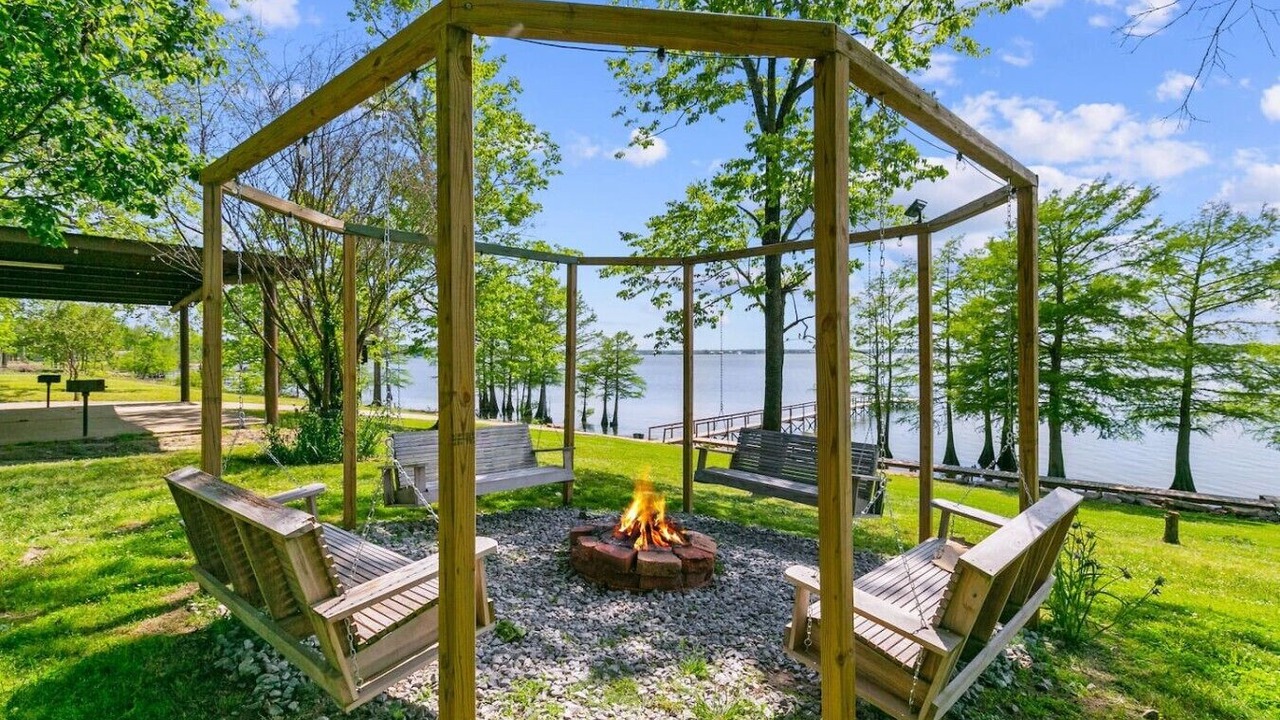 Photo of Outdoor in Redwood