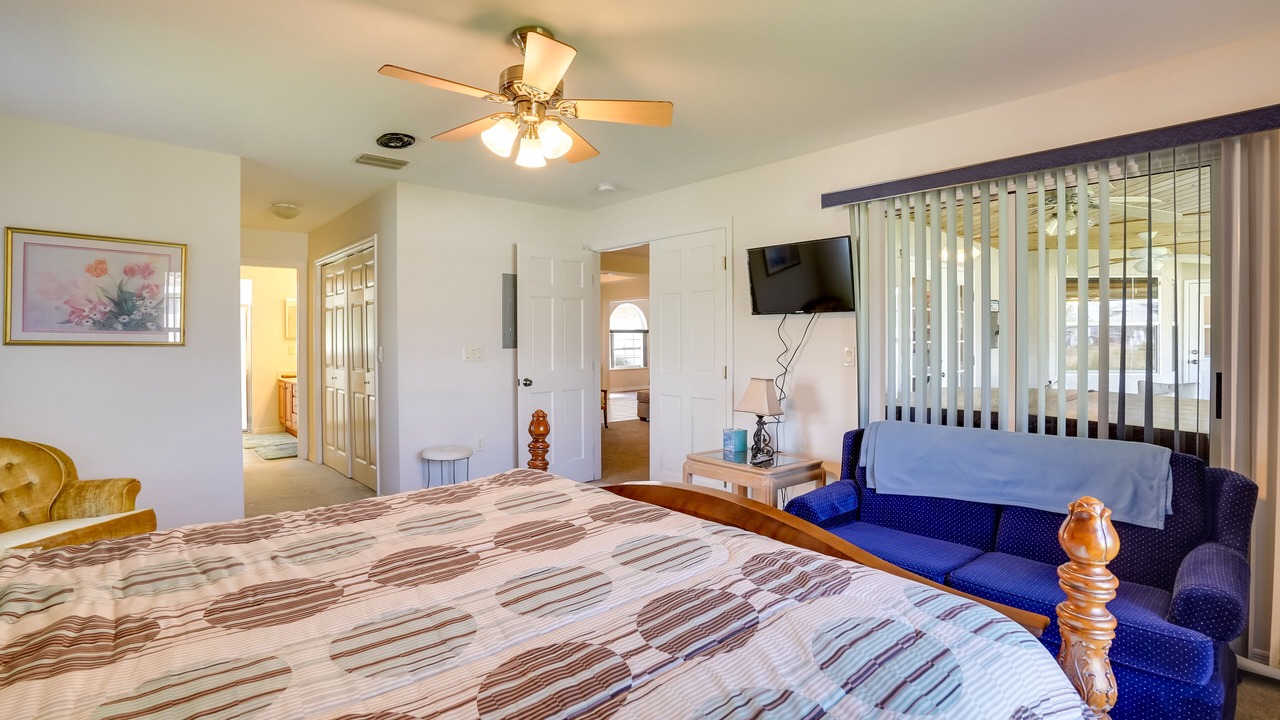 Photo of Bedroom in Sebring