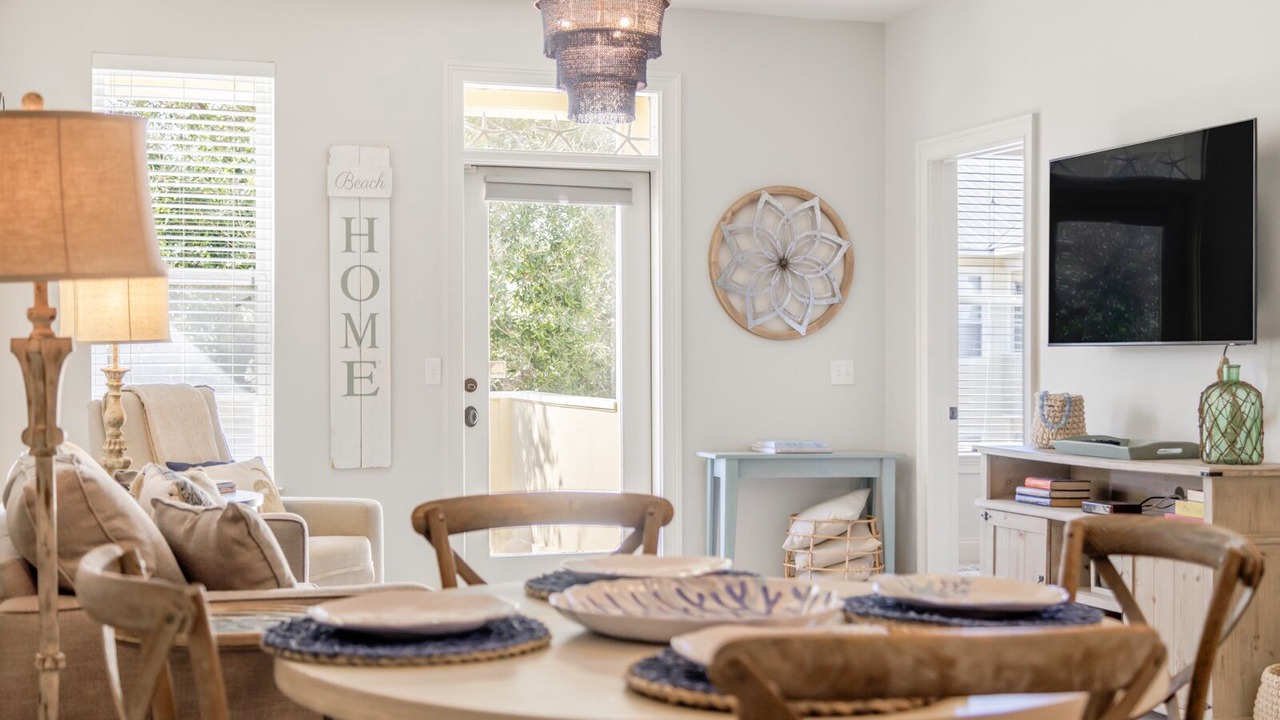 Photo of Livingroom in Dune Allen Beach