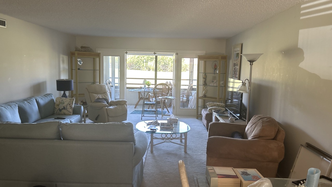 Photo of Livingroom in Burnt Store Marina