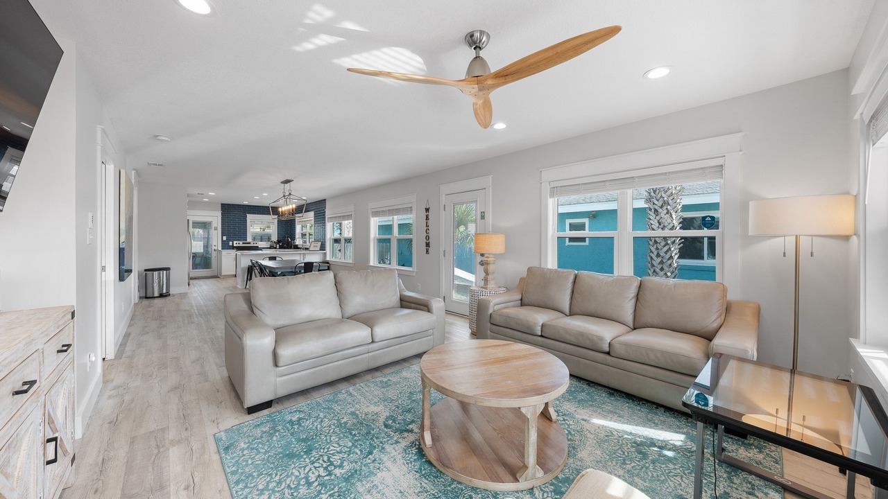 Photo of Livingroom in Kiska Beach