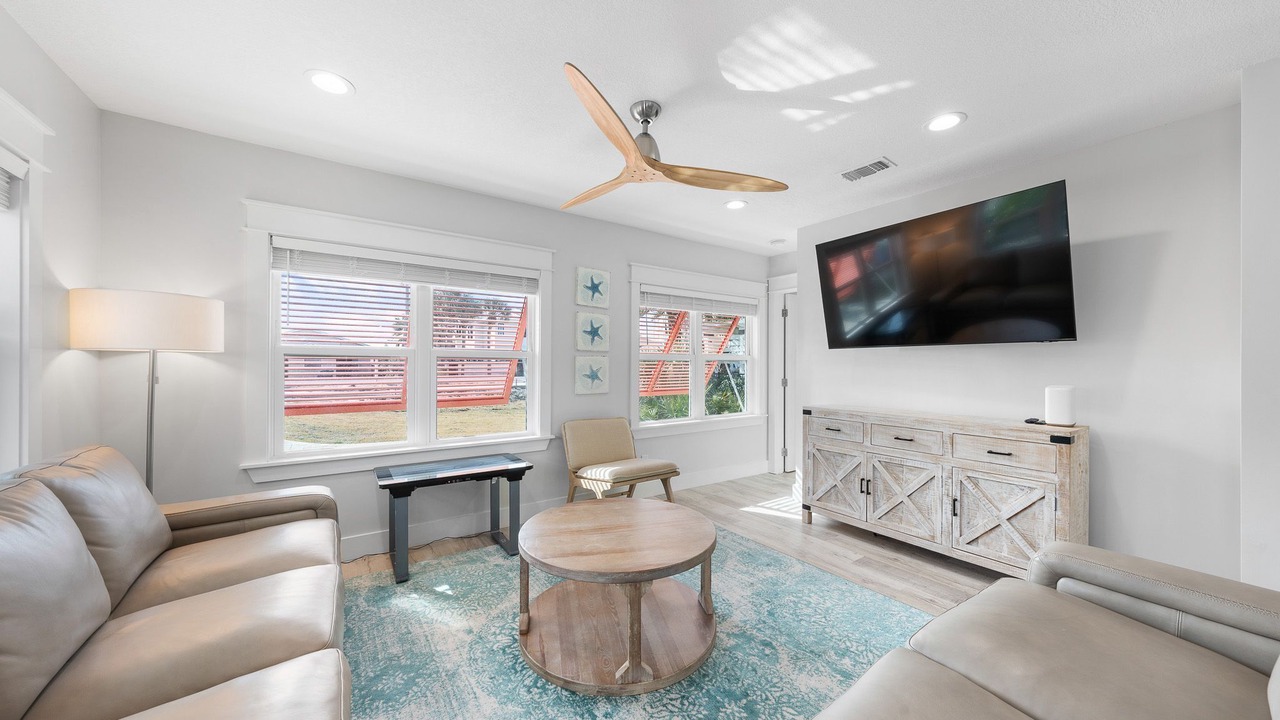 Photo of Livingroom in Kiska Beach