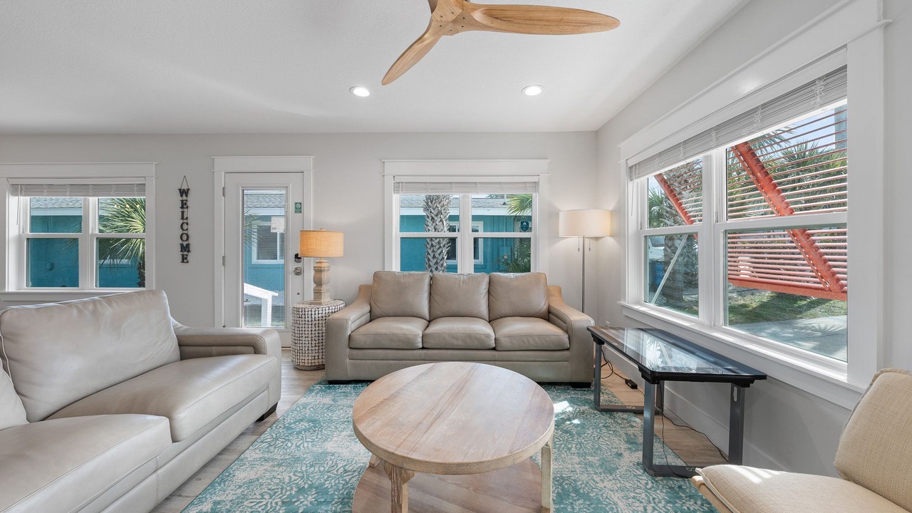Photo of Livingroom in Kiska Beach