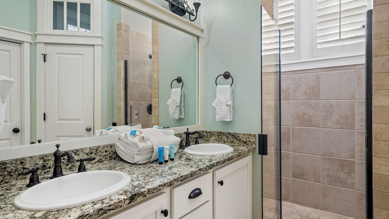 Photo of Bathroom in Forest District