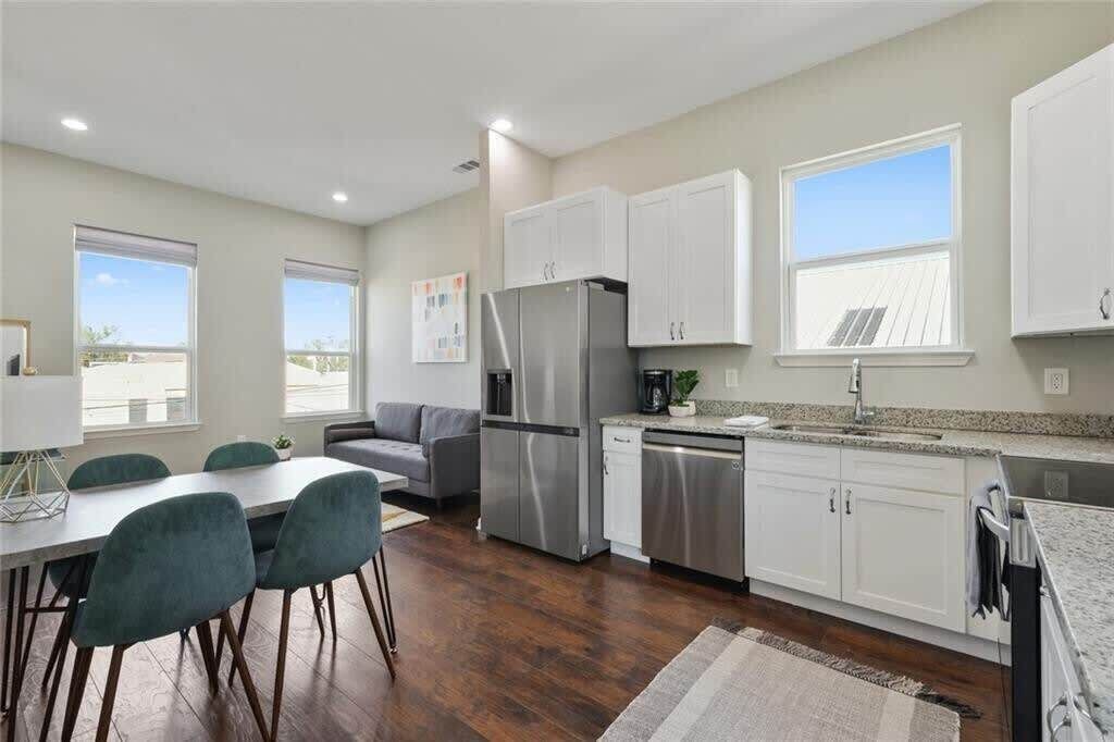 Photo of Kitchen in Mid-City