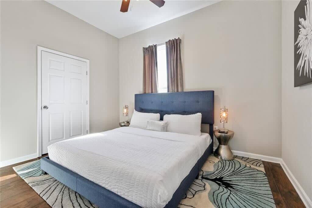 Photo of Bedroom in Mid-City