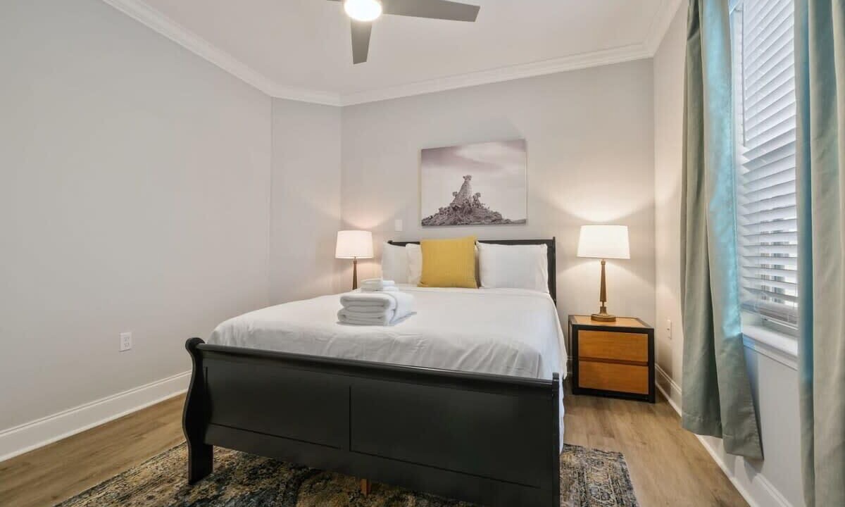 Photo of Bedroom in Mid-City