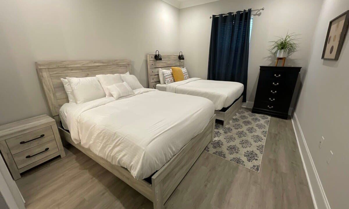 Photo of Bedroom in Mid-City