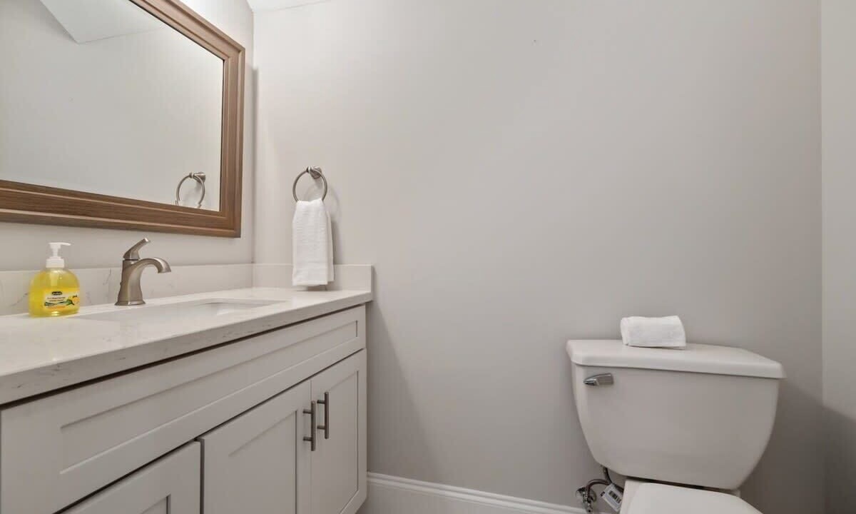Photo of Bathroom in Mid-City