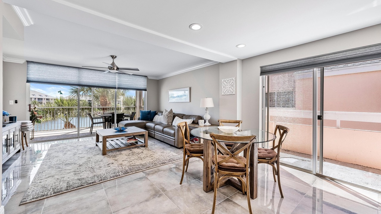 Photo of Livingroom in Jupiter