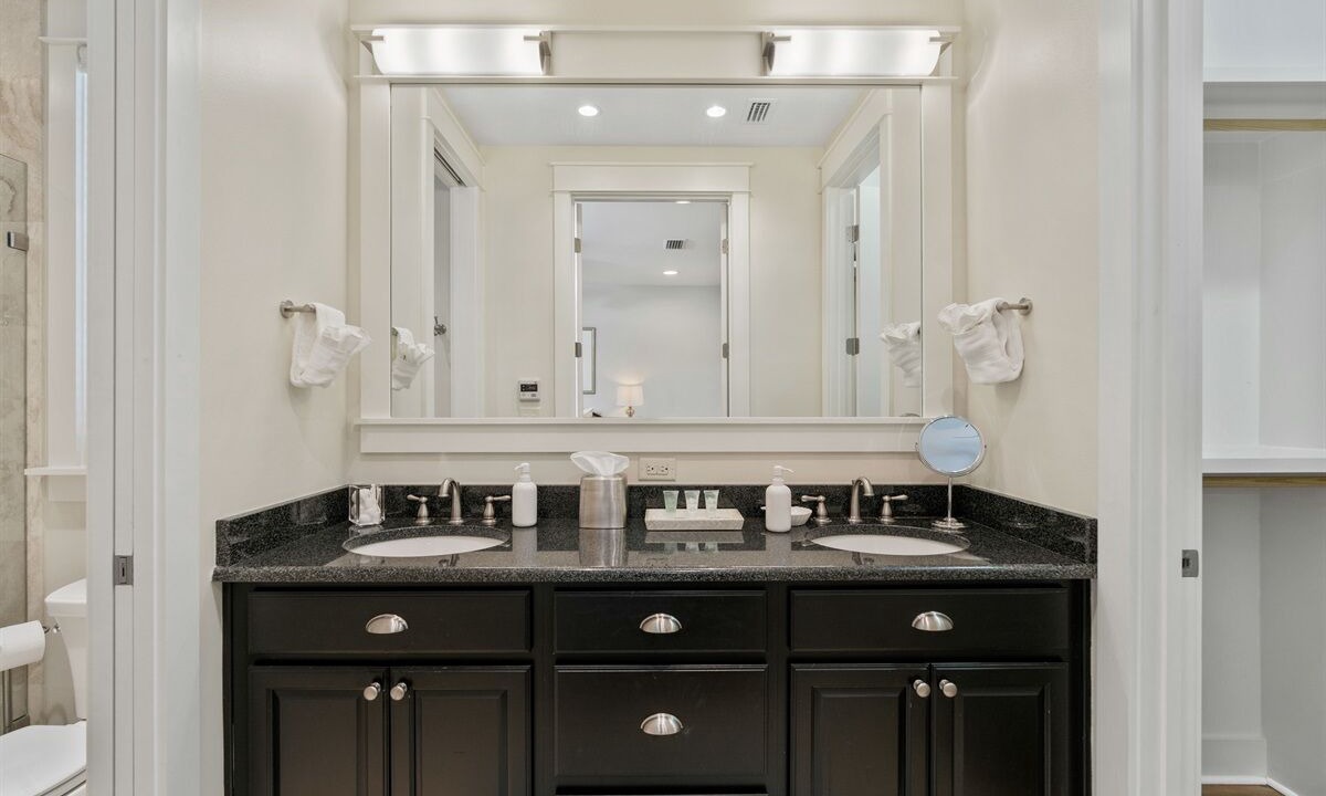 Photo of Bathroom in Watercolor