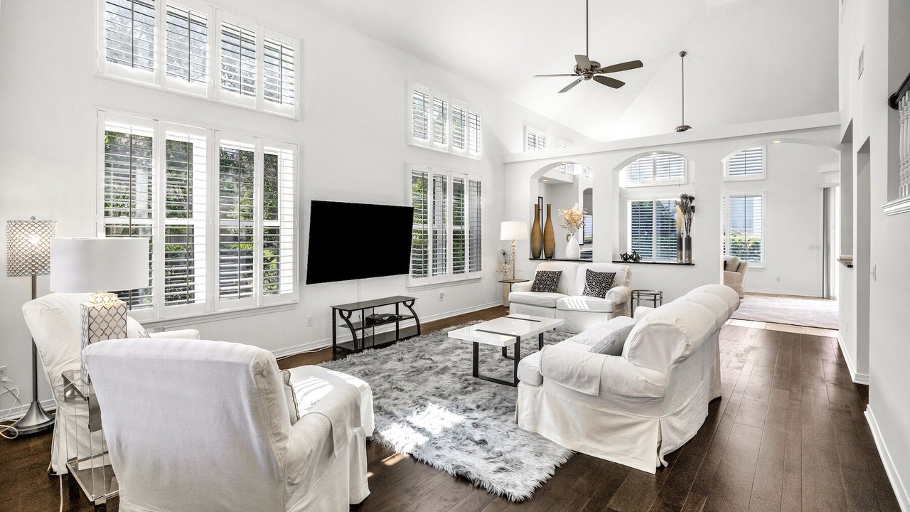 Photo of Livingroom in Avalon Beach Estates