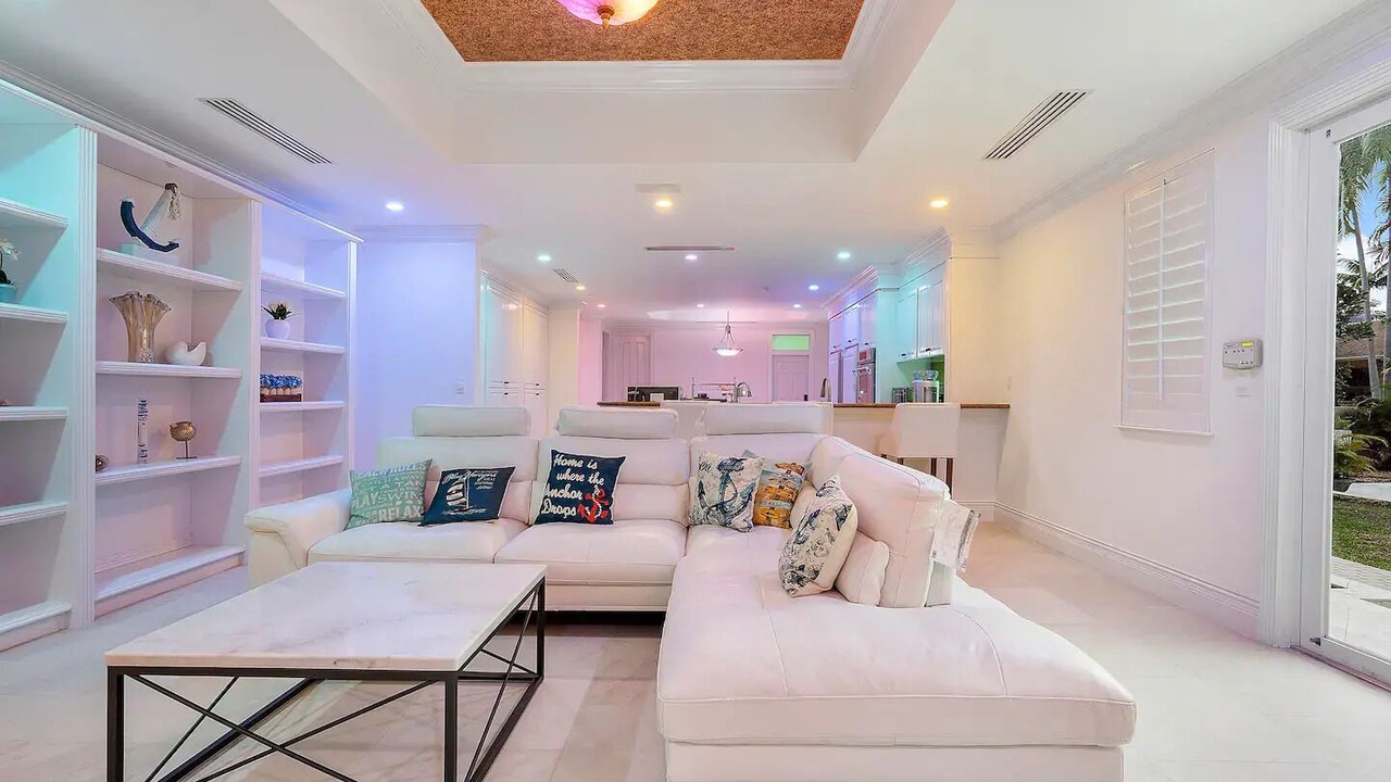 Photo of Livingroom in Riviera Isles