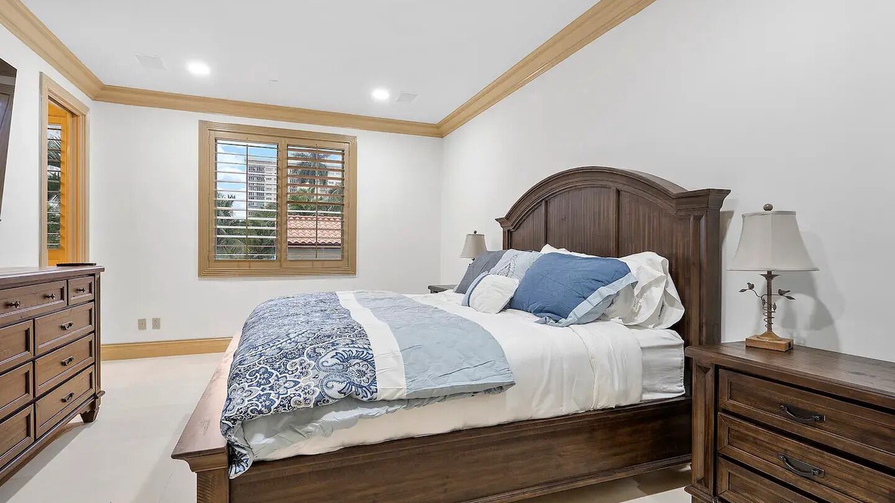 Photo of Bedroom in Riviera Isles