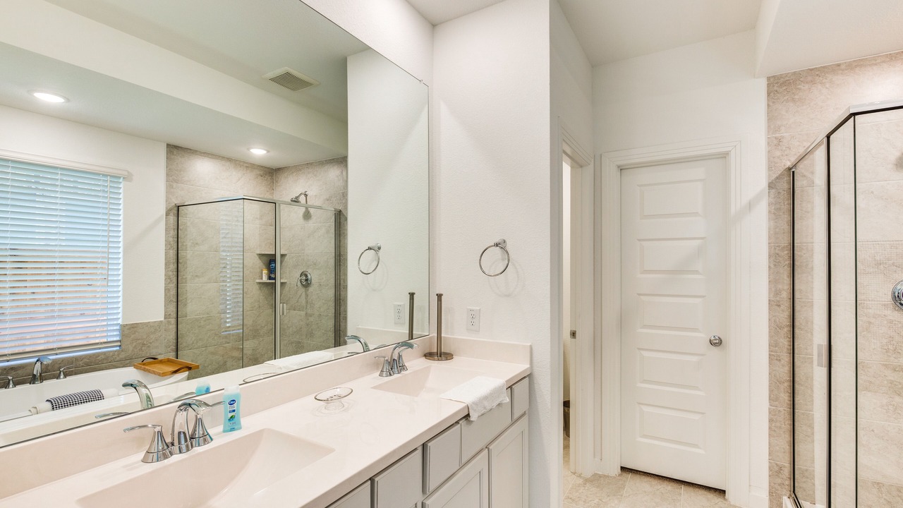 Photo of Bathroom in Royse City