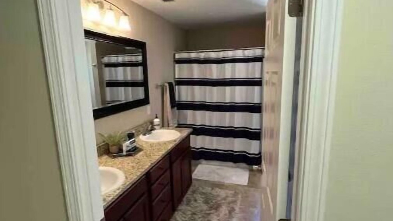 Photo of Bathroom in Wright