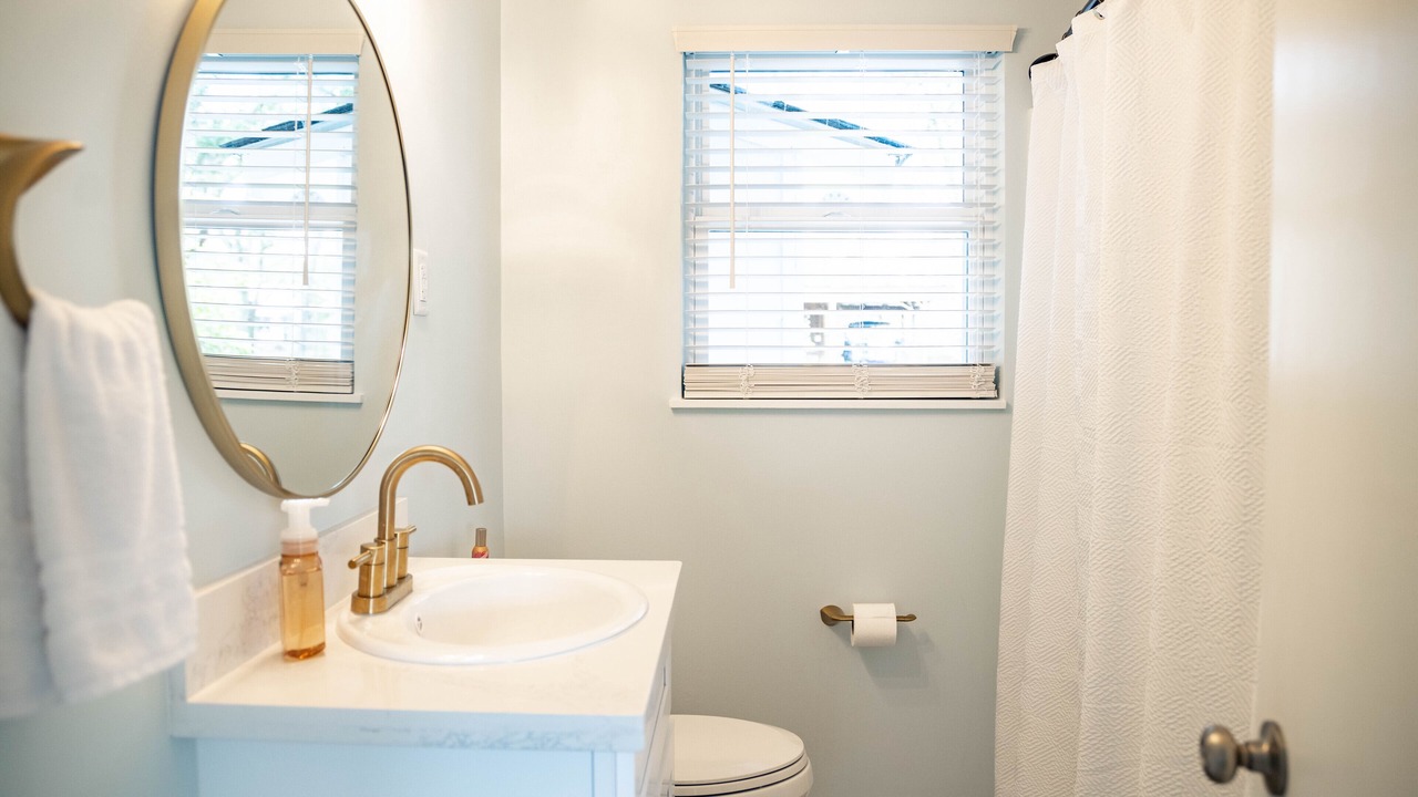 Photo of Bathroom in Ocean Springs