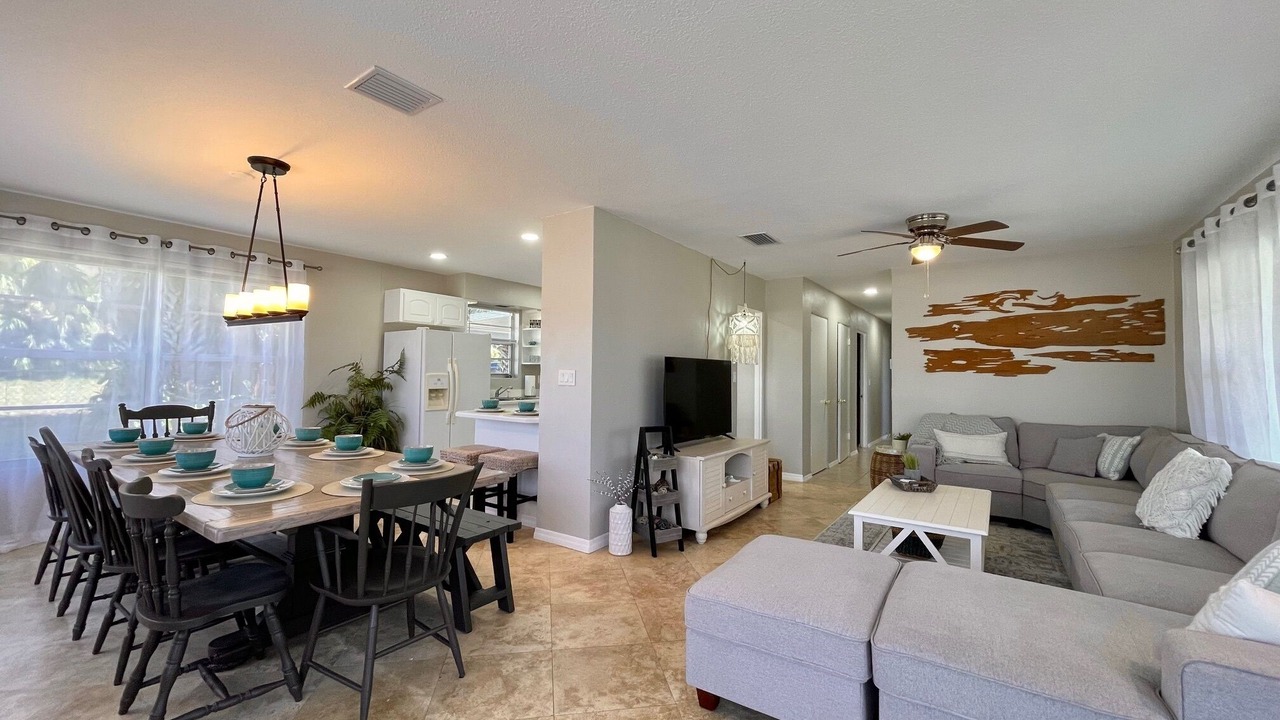 Photo of Livingroom in Daytona Beach