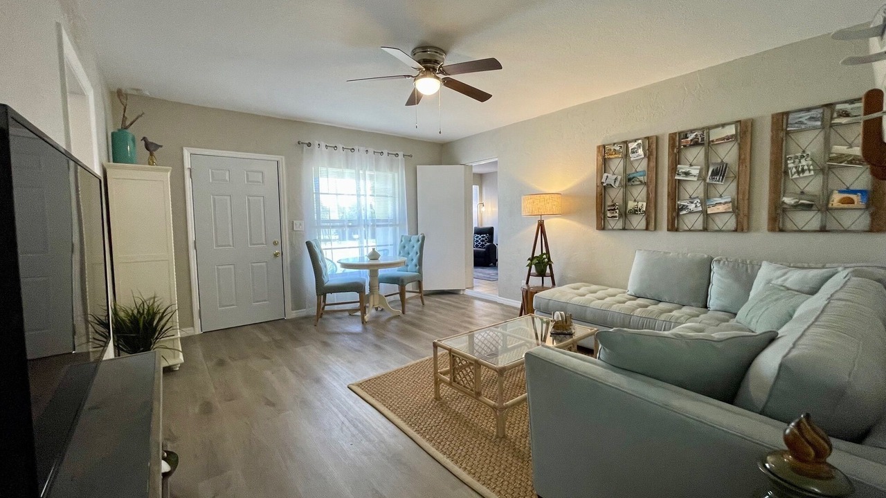 Photo of Livingroom in Daytona Beach