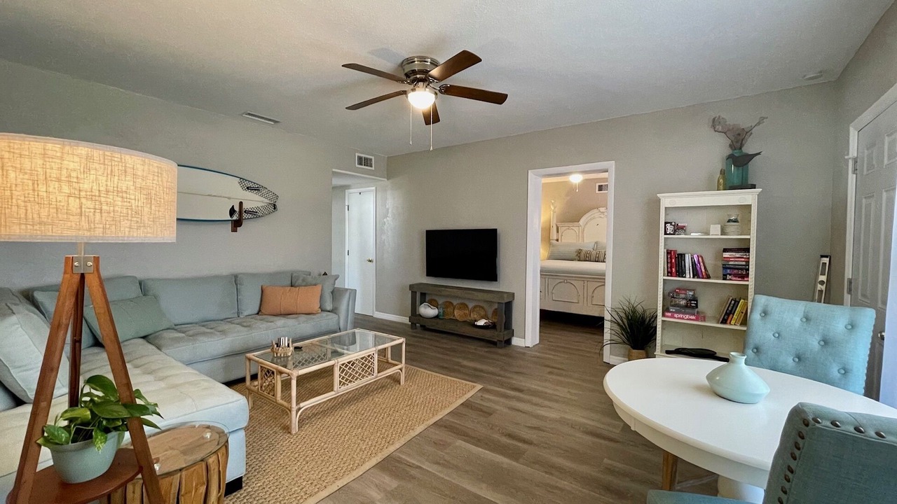 Photo of Livingroom in Daytona Beach