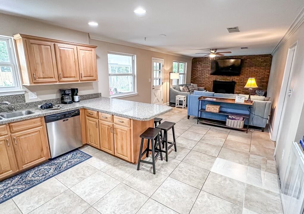 Photo of Livingroom in Pensacola