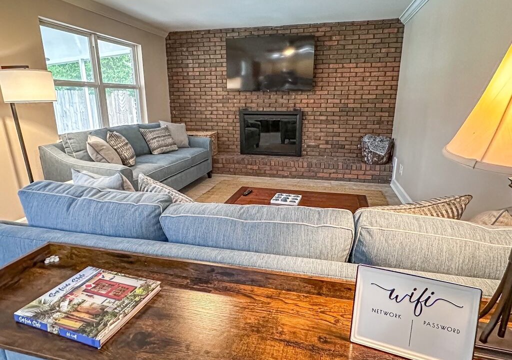 Photo of Livingroom in Pensacola
