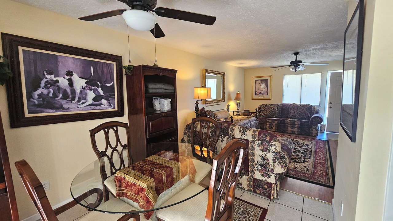 Photo of Livingroom in Parker