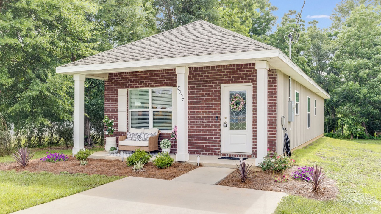 Photo of Outdoor in Laurel Hill