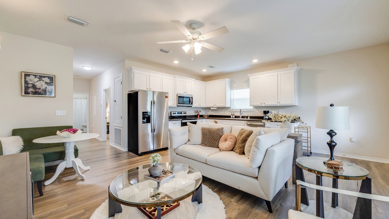Photo of Livingroom in Laurel Hill