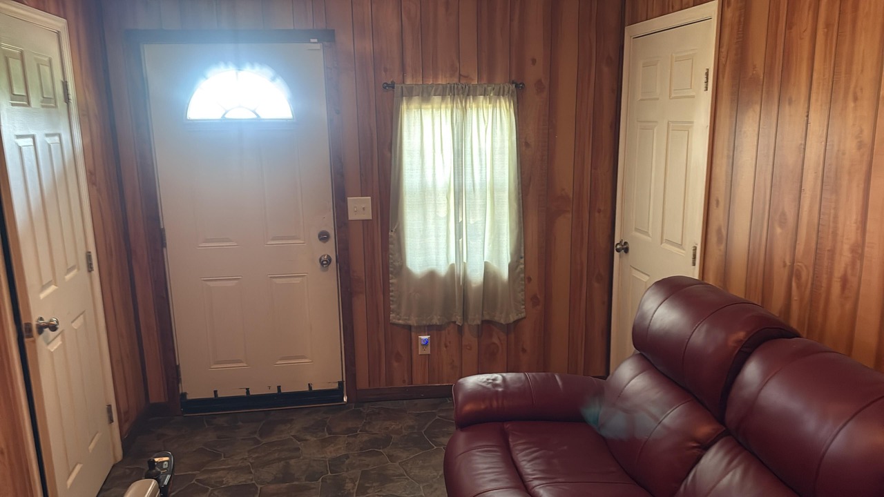 Photo of Livingroom in Graceville