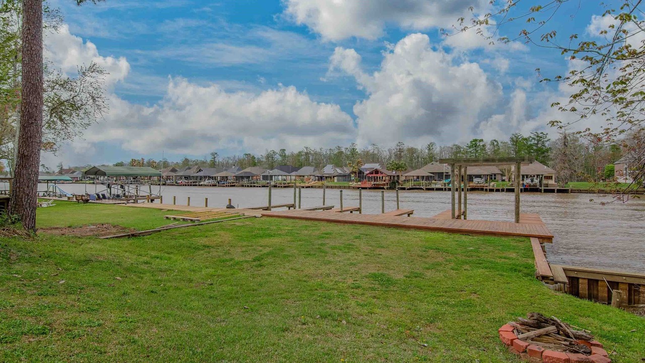 Photo of Others in Maurepas