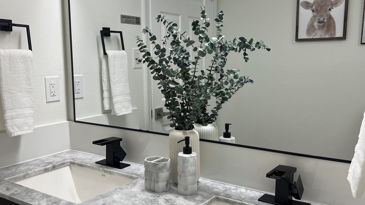 Photo of Bathroom in Mary Esther
