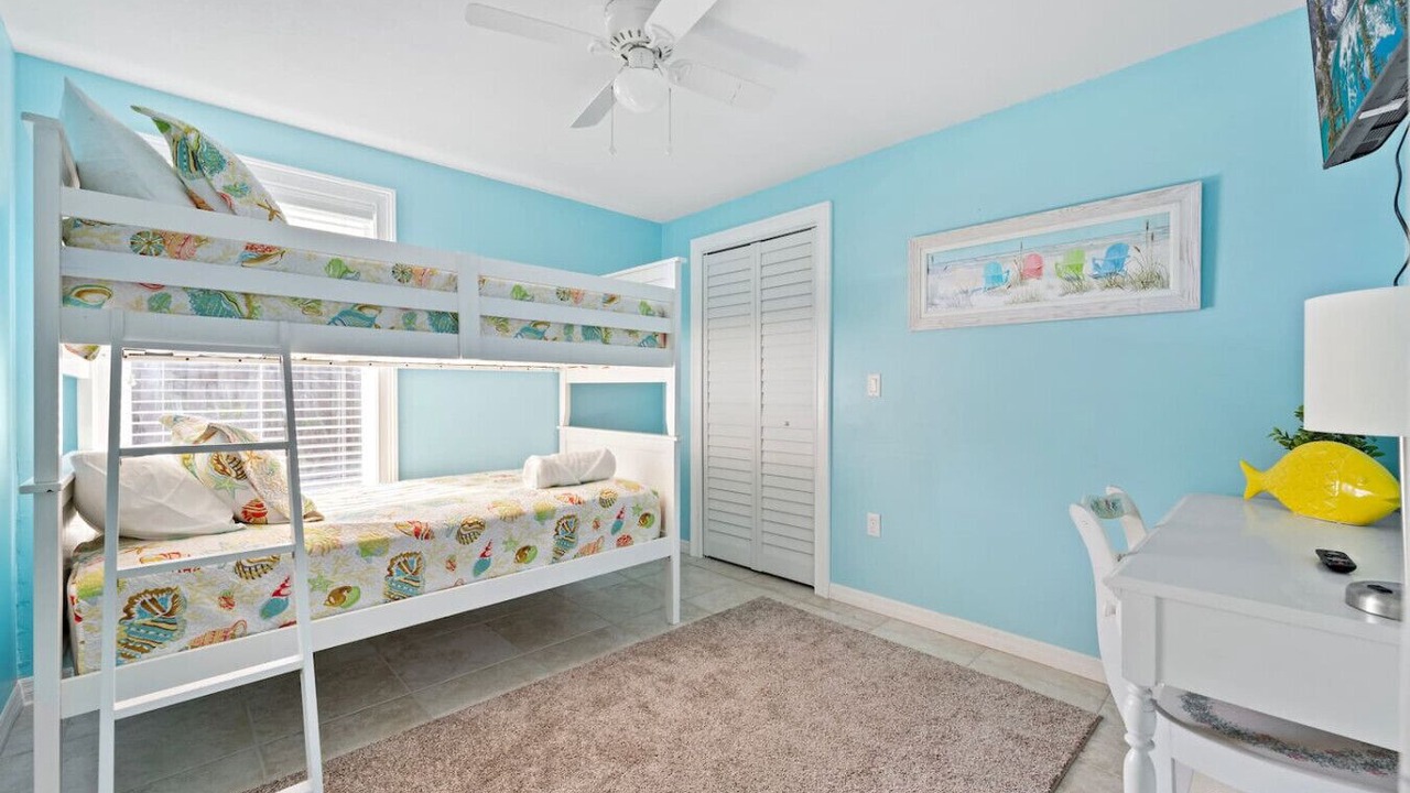 Photo of Bedroom in Holmes Beach
