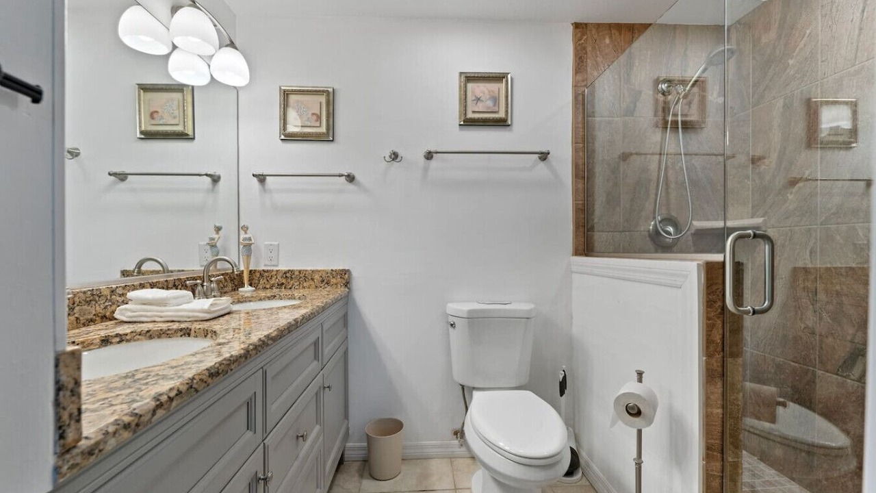 Photo of Bathroom in Holmes Beach