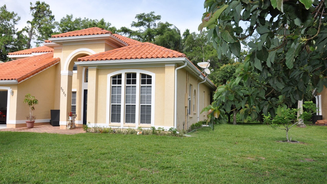Photo of Outdoor in Crown Pointe
