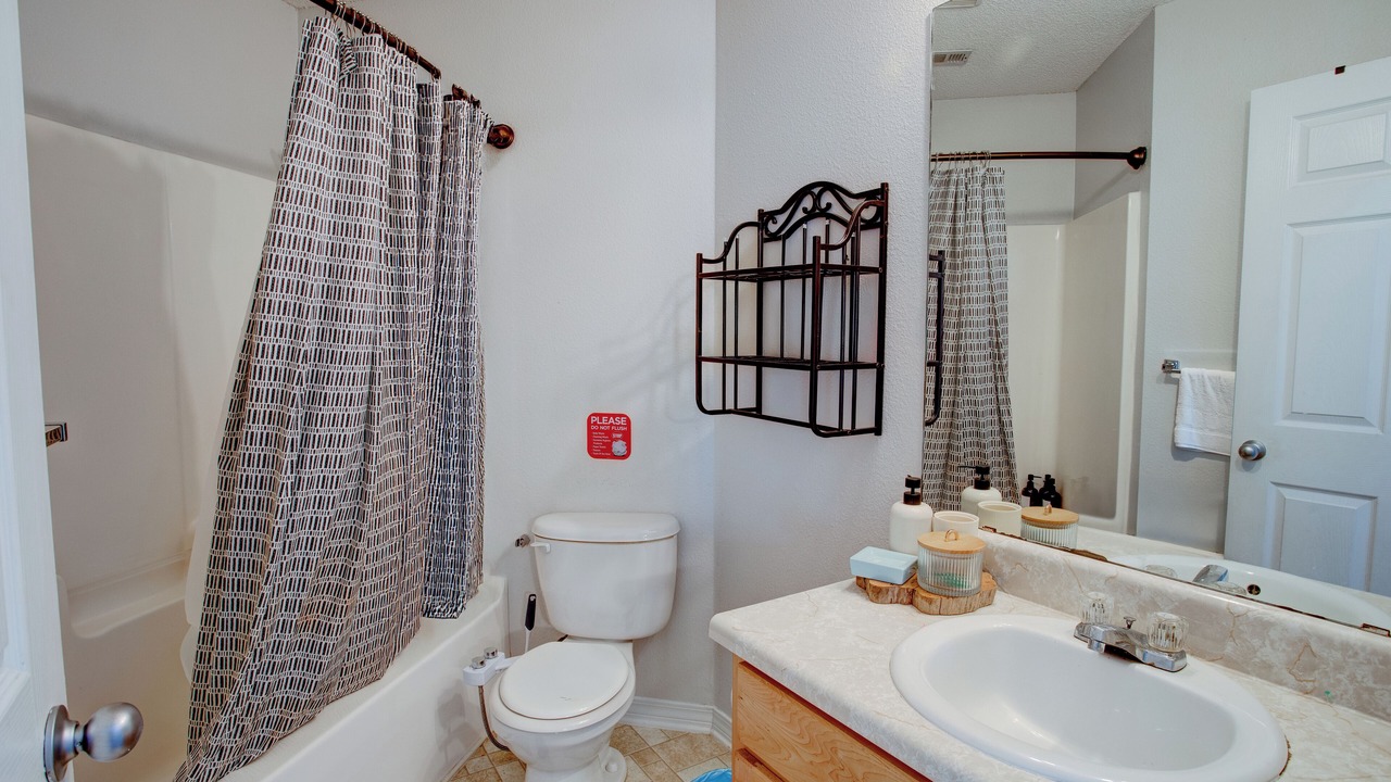 Photo of Bathroom in Milligan