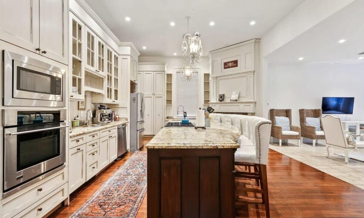 Photo of Bedroom in Lower Garden District