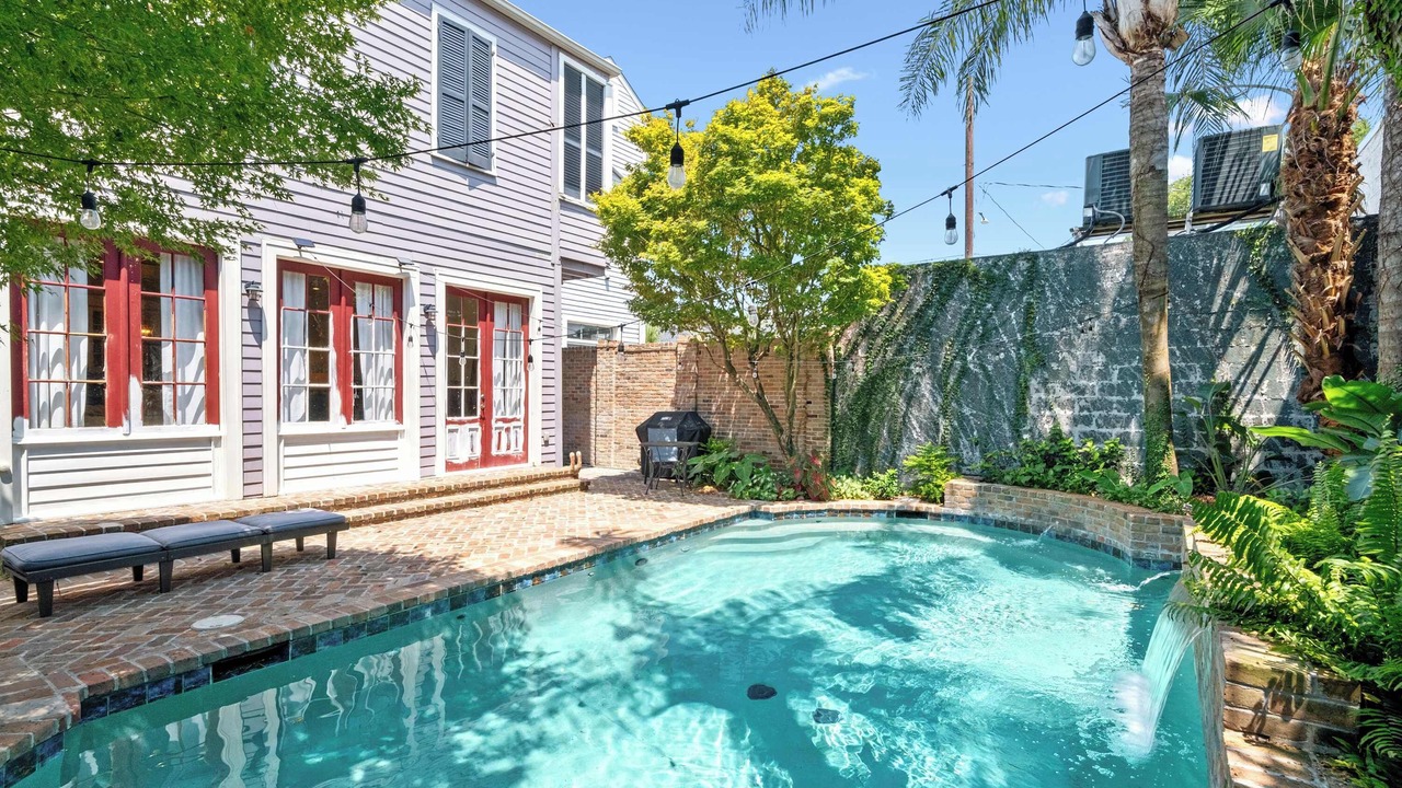 Photo of Outdoor in Lower Garden District