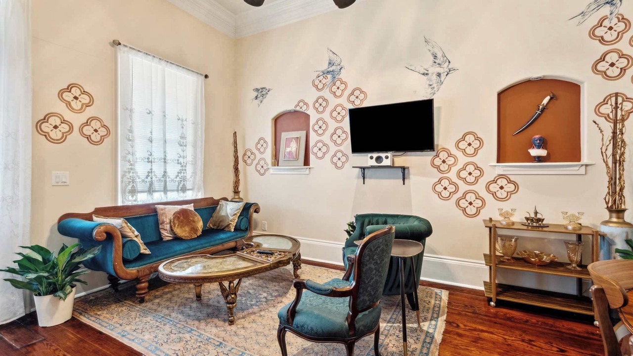 Photo of Bedroom in Lower Garden District